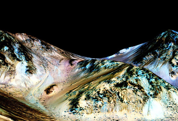 Ученые нашли воду на марсе.