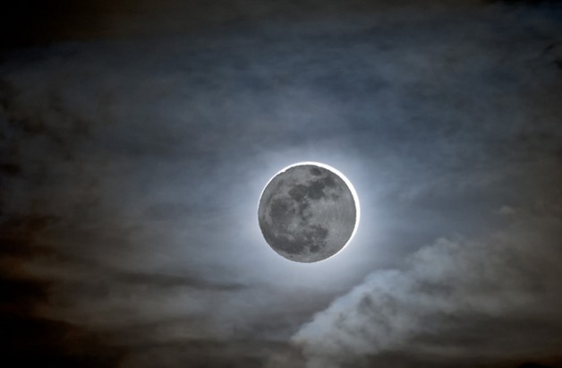 23 марта Лунное полутеневое затмение в знаке Весов