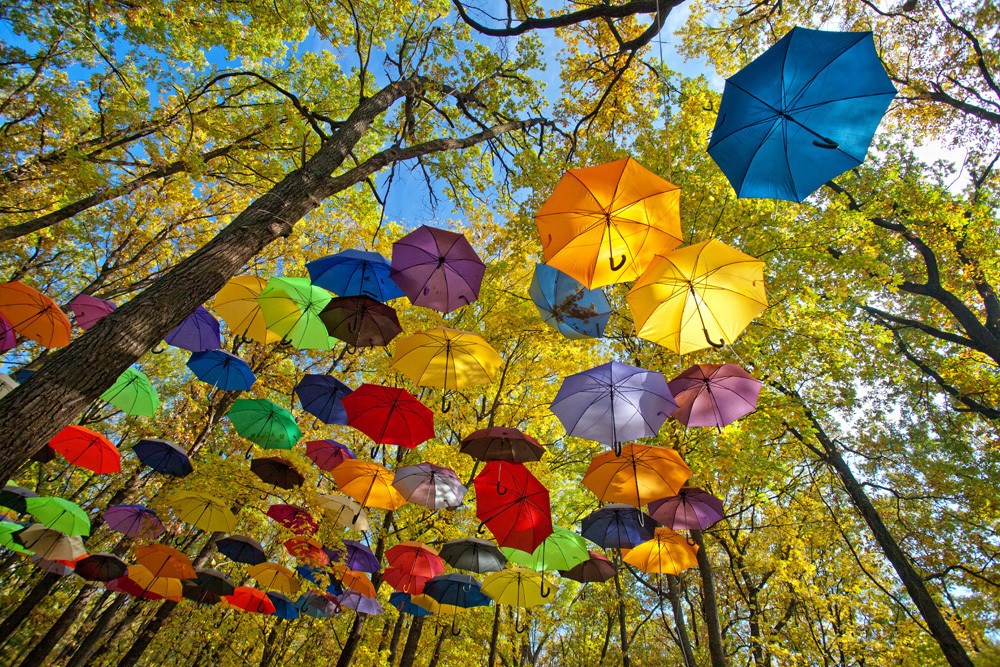 Учёные разработали зонтик, под которым всегда лето