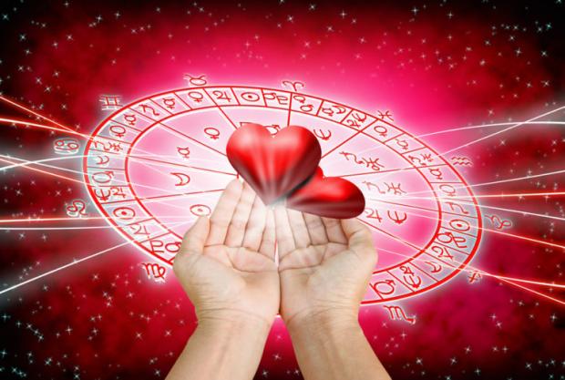 Любовный гороскоп на август 2018 года – встречаем Венеру 