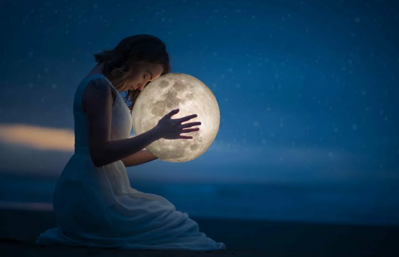 Ритуалы на убывающую Луну: избавляемся от проблем и финансовых трудностей 