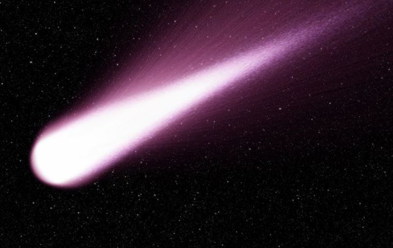 Самая яркая комета в небе над Россией 
